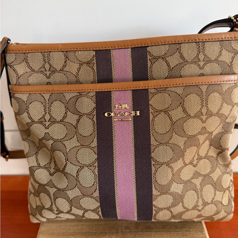 Coach File Crossbody Bag - Picture 2 of 16
